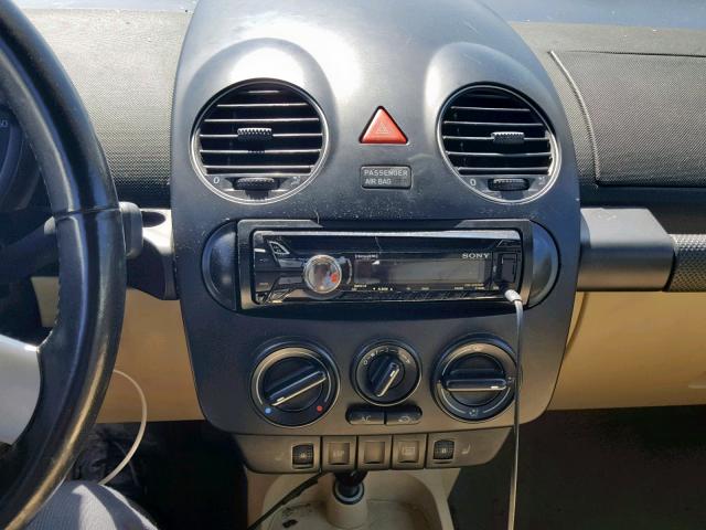 3VWRG3AL2AM008464 - 2010 VOLKSWAGEN NEW BEETLE კრემისფერი ფოტო 9