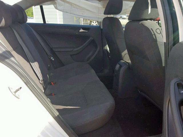 3VW2K7AJ9DM309887 - 2013 VOLKSWAGEN JETTA BASE 白色 照片 6