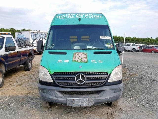 WDAPF4CC7B5610187 - 2011 MERCEDES-BENZ SPRINTER 3 BLACK photo 9