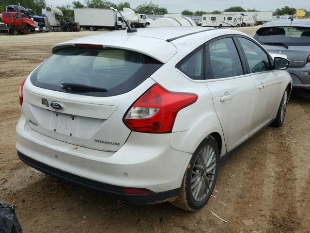 1FADP3N21EL250903 - 2014 FORD FOCUS TITA WHITE photo 4