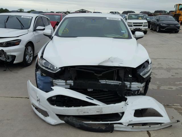 1FA6P0G76F5113266 - 2015 FORD FUSION S WHITE photo 9