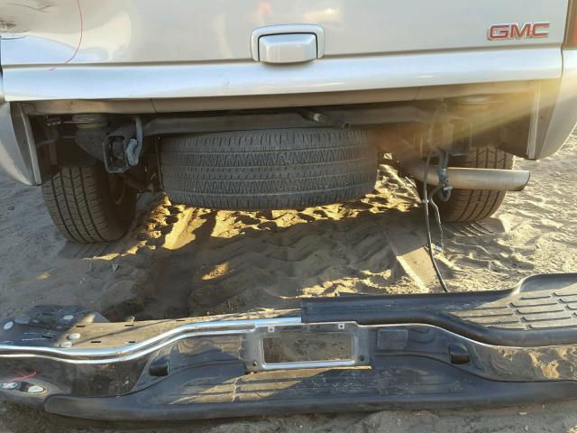 1GKEC13V74J136401 - 2004 GMC YUKON SILVER photo 9