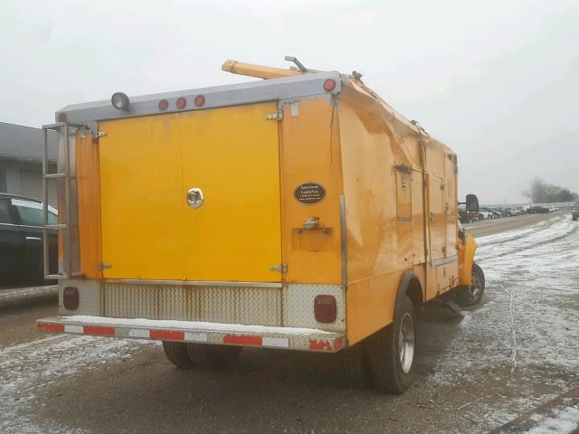 3FRNF65B38V574406 - 2008 FORD F650 SUPER YELLOW photo 4