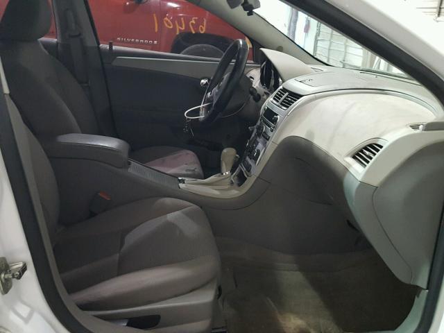 1G1ZB5E0XCF369031 - 2012 CHEVROLET MALIBU LS 白色 照片 5