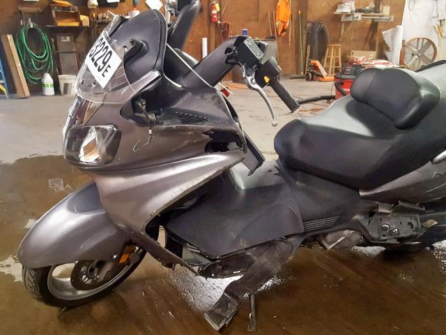 JS1CP51A862101629 - 2006 SUZUKI AN650 K3 GRAY photo 9