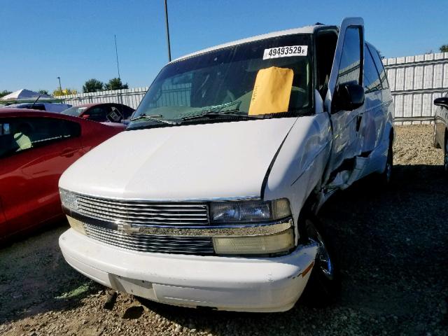 1GNDM19W01B128223 - 2001 CHEVROLET ASTRO WHITE photo 2