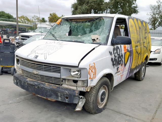 1GCDM19W5VB122562 - 1997 CHEVROLET ASTRO WHITE photo 2