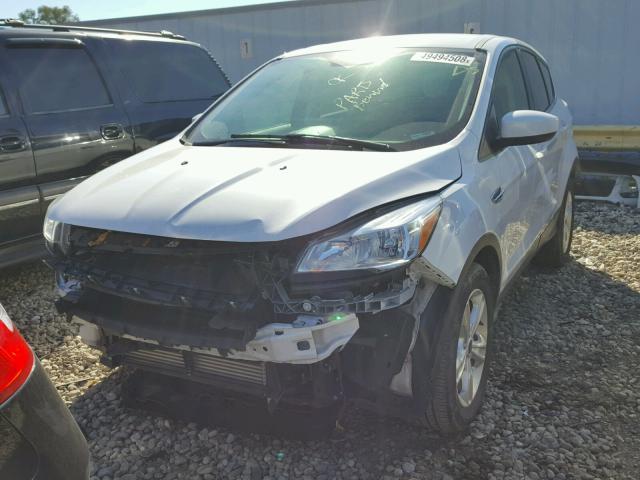 1FMCU9GX0GUC21802 - 2016 FORD ESCAPE SE WHITE photo 2