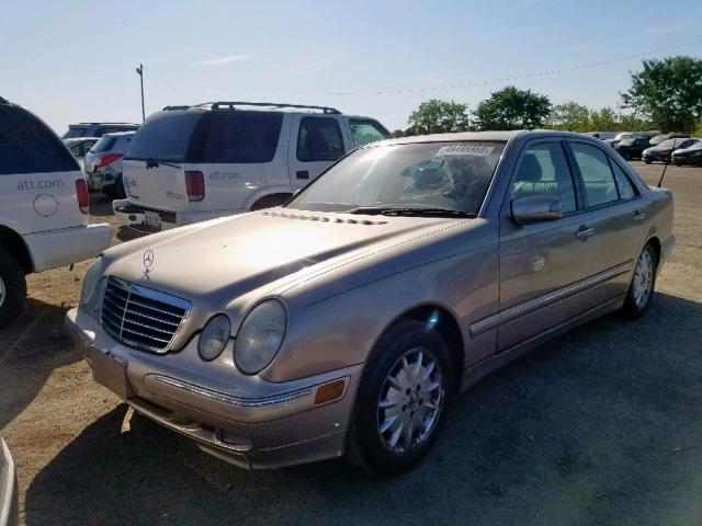 WDBJF65J91B347094 - 2001 MERCEDES-BENZ E 320 GOLD photo 2