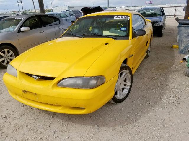 1FAFP42X5WF207406 - 1998 FORD MUSTANG GT YELLOW photo 2