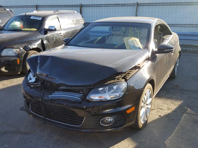 WVWBW8AH2DV005378 - 2013 VOLKSWAGEN EOS KOMFOR BLACK photo 2