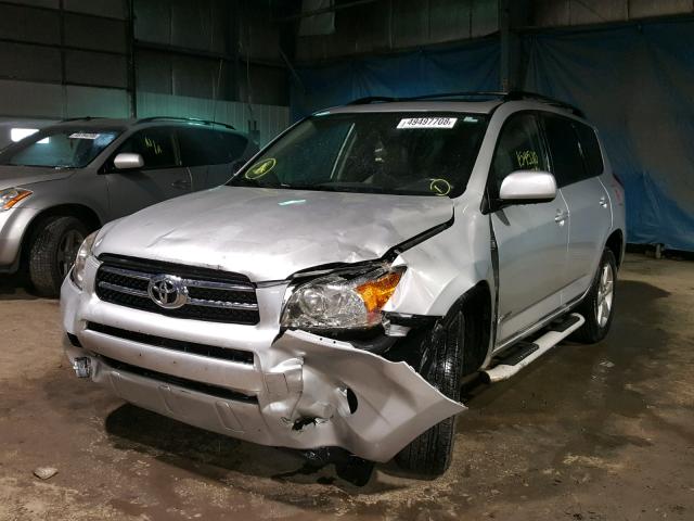 JTMBD31V785189429 - 2008 TOYOTA RAV4 LIMIT SILVER photo 2