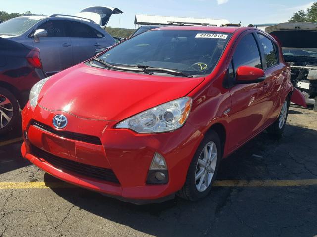 JTDKDTB30E1567347 - 2014 TOYOTA PRIUS C RED photo 2