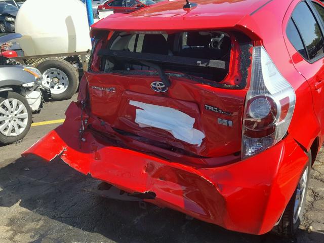 JTDKDTB30E1567347 - 2014 TOYOTA PRIUS C RED photo 9