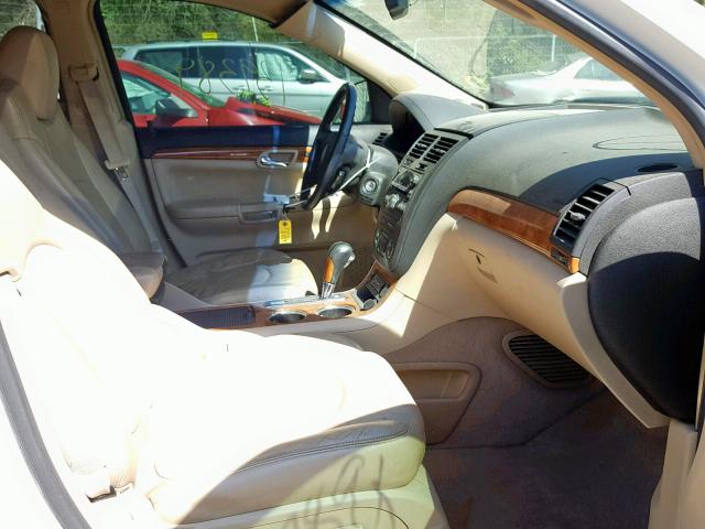 5GZER23D89J173342 - 2009 SATURN OUTLOOK XR თეთრი ფოტო 5