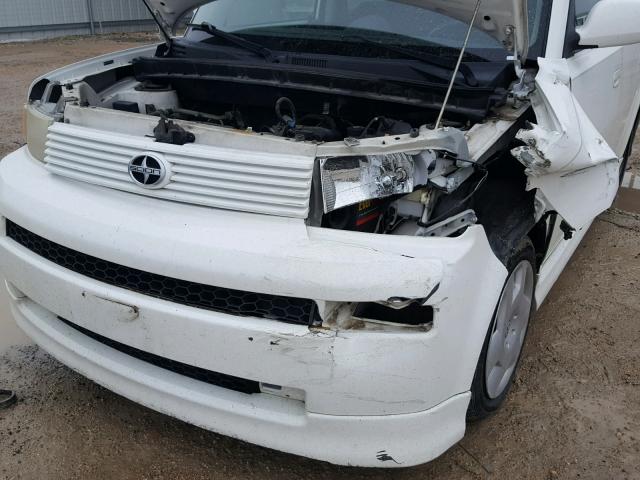 JTLKT324254006310 - 2005 TOYOTA SCION XB Ақ фото 9