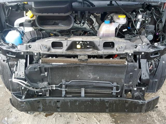 3C6TRVCG8JE122906 - 2018 RAM PROMASTER 黑色 照片 7