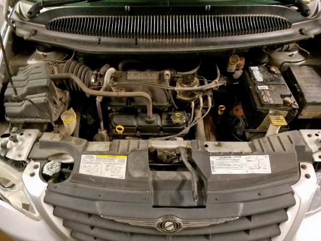 1C4GP45R45B185223 - 2005 CHRYSLER TOWN & COU SILVER photo 7