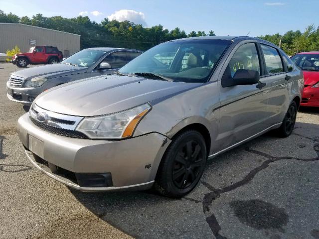 1FAHP34NX8W188496 - 2008 FORD FOCUS S/SE SILVER photo 2