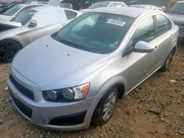 1G1JA5SH0C4224215 - 2012 CHEVROLET SONIC LS 银色 照片 2