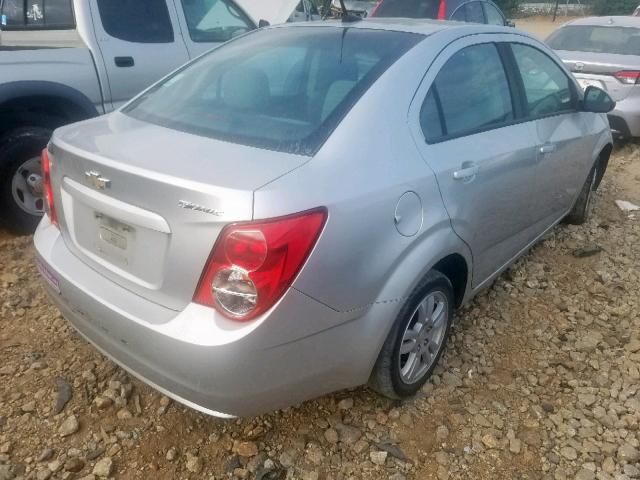 1G1JA5SH0C4224215 - 2012 CHEVROLET SONIC LS 银色 照片 4