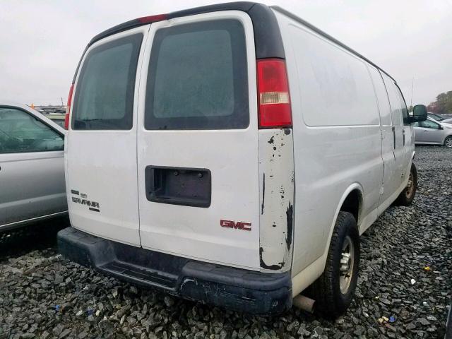 1GTZ7UCG3B1178808 - 2011 GMC SAVANA G35 WHITE photo 4