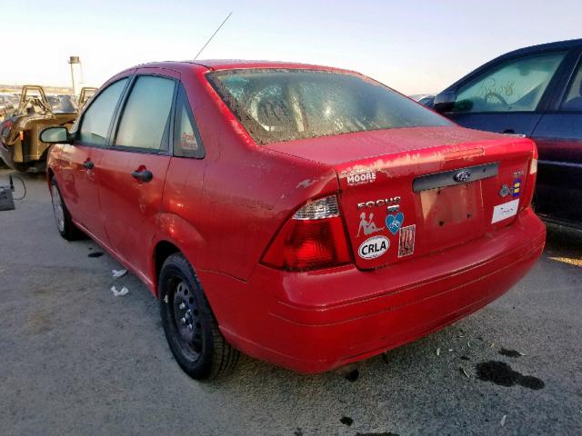 1FAFP34N46W179877 - 2006 FORD FOCUS ZX4 RED photo 3