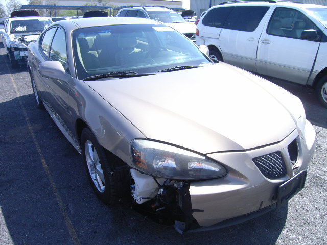 2G2WP552X61130804 - 2006 PONTIAC GRAND PRIX TAN photo 1
