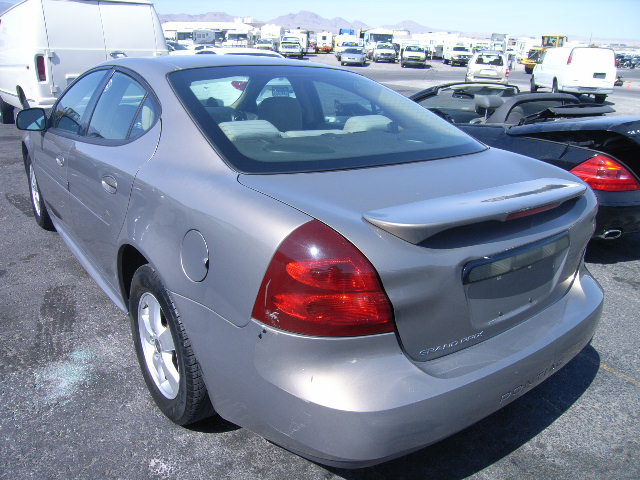 2G2WP552X61130804 - 2006 PONTIAC GRAND PRIX TAN photo 3