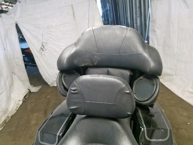 1HD1FC4108Y696068 - 2008 HARLEY-DAVIDSON FLHTCUI BLACK photo 6