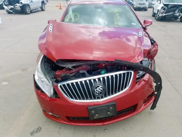 1G4GC5E33DF234072 - 2013 BUICK LACROSSE RED photo 9