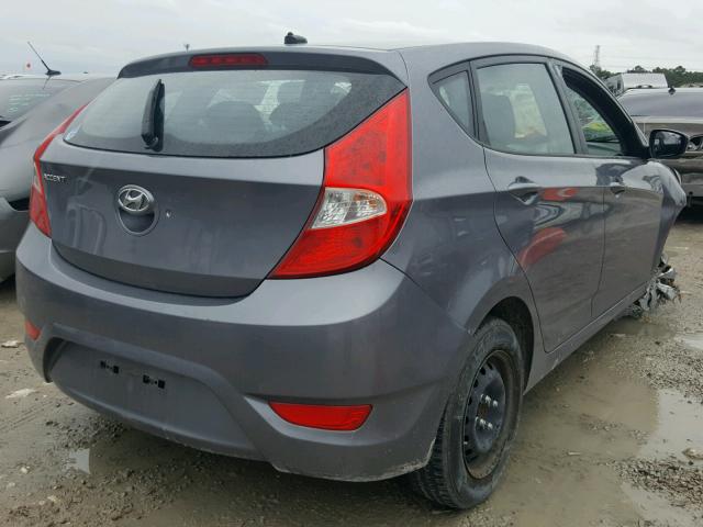 KMHCT5AE5GU268116 - 2016 HYUNDAI ACCENT SE GRAY photo 4