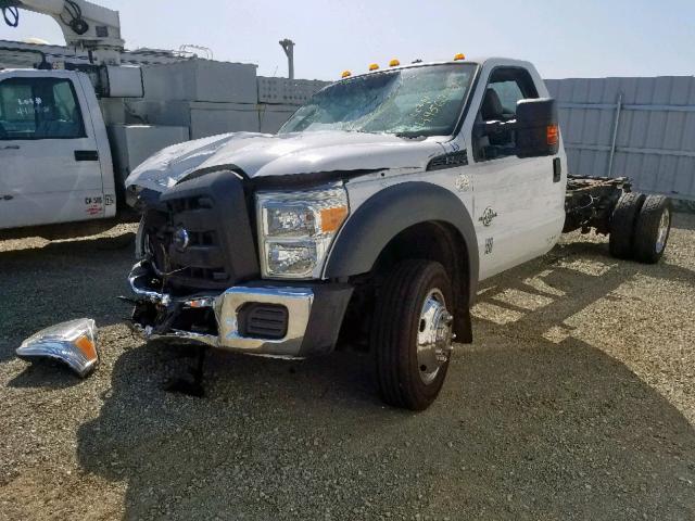 1FDUF5GT1CEC88045 - 2012 FORD F550 SUPER WHITE photo 2