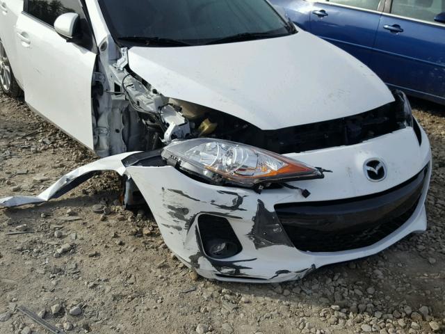 JM1BL1L65C1512860 - 2012 MAZDA 3 S WHITE photo 9