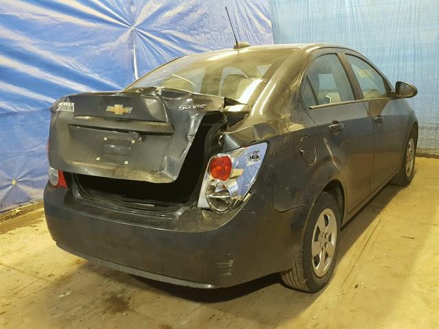 1G1JA5SH3G4143893 - 2016 CHEVROLET SONIC LS GRAY photo 4