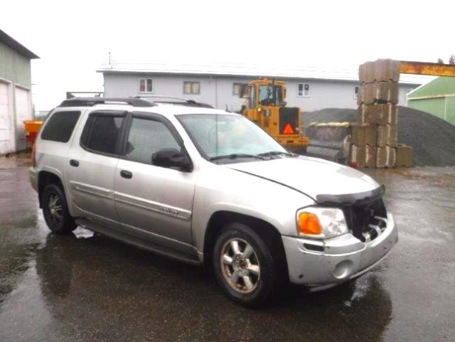 1GKET16S256102517 - 2005 GMC ENVOY XL GOLD photo 1