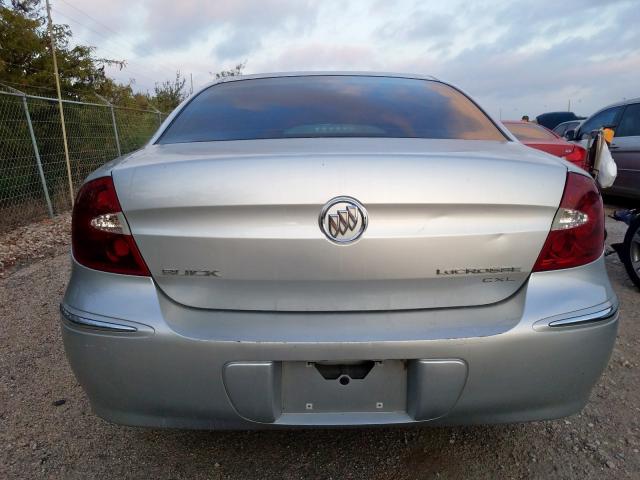 2G4WD532851283831 - 2005 BUICK LACROSSE C SILVER photo 10