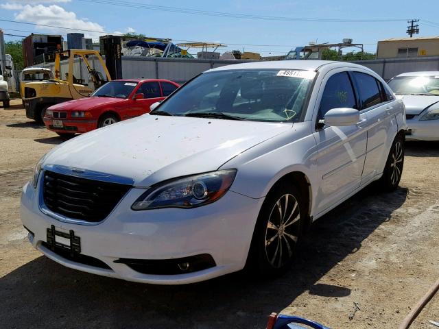 1C3CCBBG0CN249534 - 2012 CHRYSLER 200 TOURIN WHITE photo 2