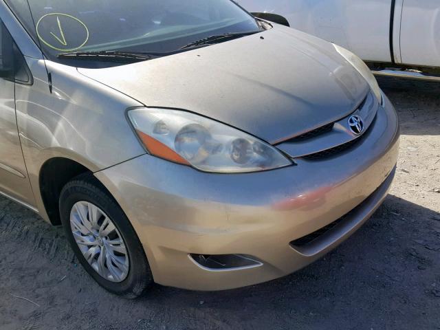 5TDZK23C28S158898 - 2008 TOYOTA SIENNA CE GOLD photo 9