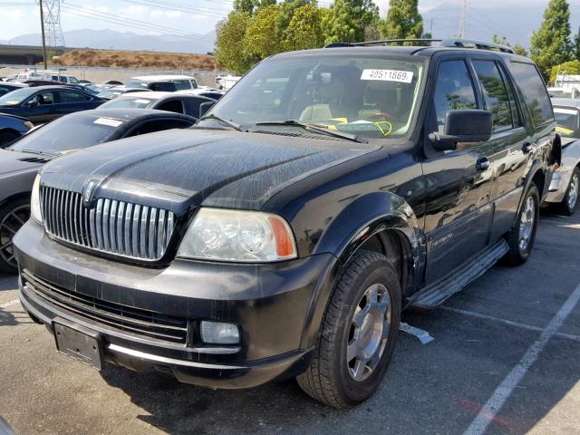 5LMFU27565LJ17141 - 2005 LINCOLN NAVIGATOR BLACK photo 2