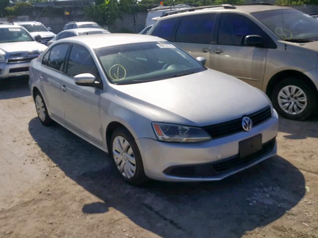 3VWD17AJ8EM256693 - 2014 VOLKSWAGEN JETTA SE SILVER photo 1