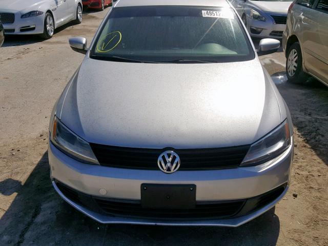 3VWD17AJ8EM256693 - 2014 VOLKSWAGEN JETTA SE SILVER photo 9