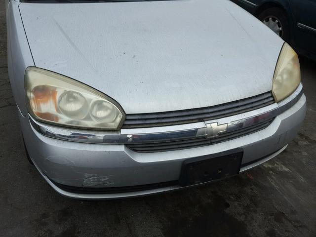 1G1ZS52F54F145370 - 2004 CHEVROLET MALIBU GRAY photo 9