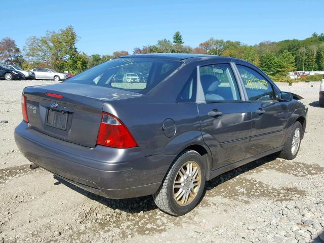 1FAFP34N87W319799 - 2007 FORD FOCUS ZX4 GRAY photo 4