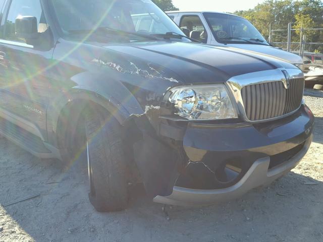 5LMFU28R83LJ08746 - 2003 LINCOLN NAVIGATOR Қара фото 9