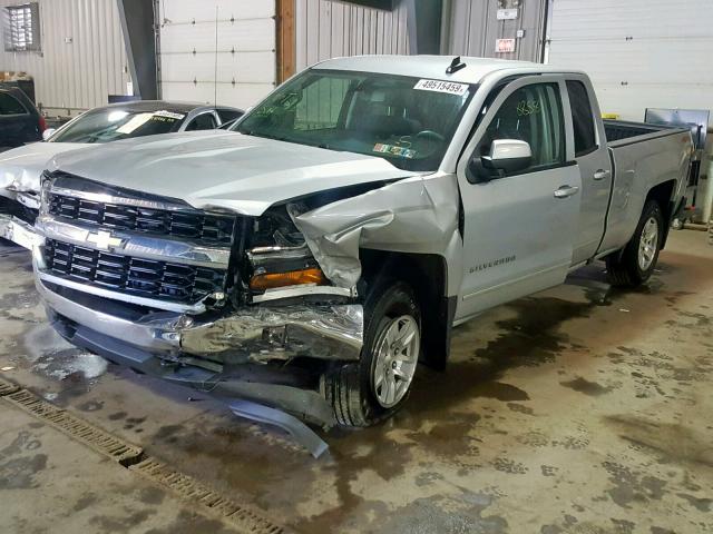 1GCVKREH6JZ360681 - 2018 CHEVROLET SILVERADO SILVER photo 2