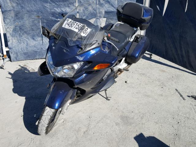 JH2SC51004M200264 - 2004 HONDA ST1300 BLUE photo 2