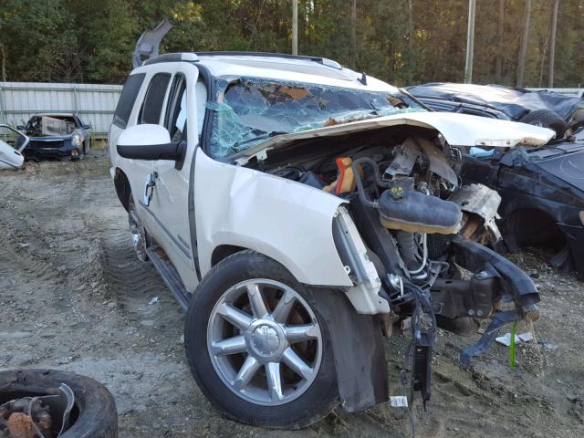 1GKS1EEF7BR219007 - 2011 GMC YUKON DENA WHITE photo 1