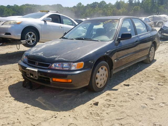 1HGCD5638VA173266 - 1997 HONDA ACCORD LX BLACK photo 2