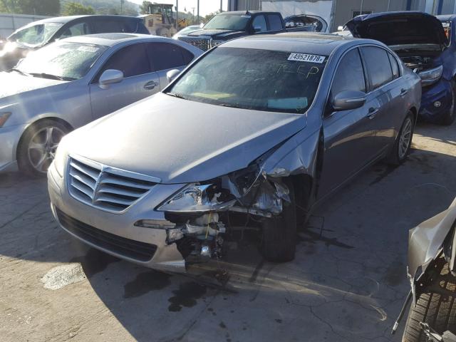 KMHGC46E49U017739 - 2009 HYUNDAI GENESIS 3. SILVER photo 2